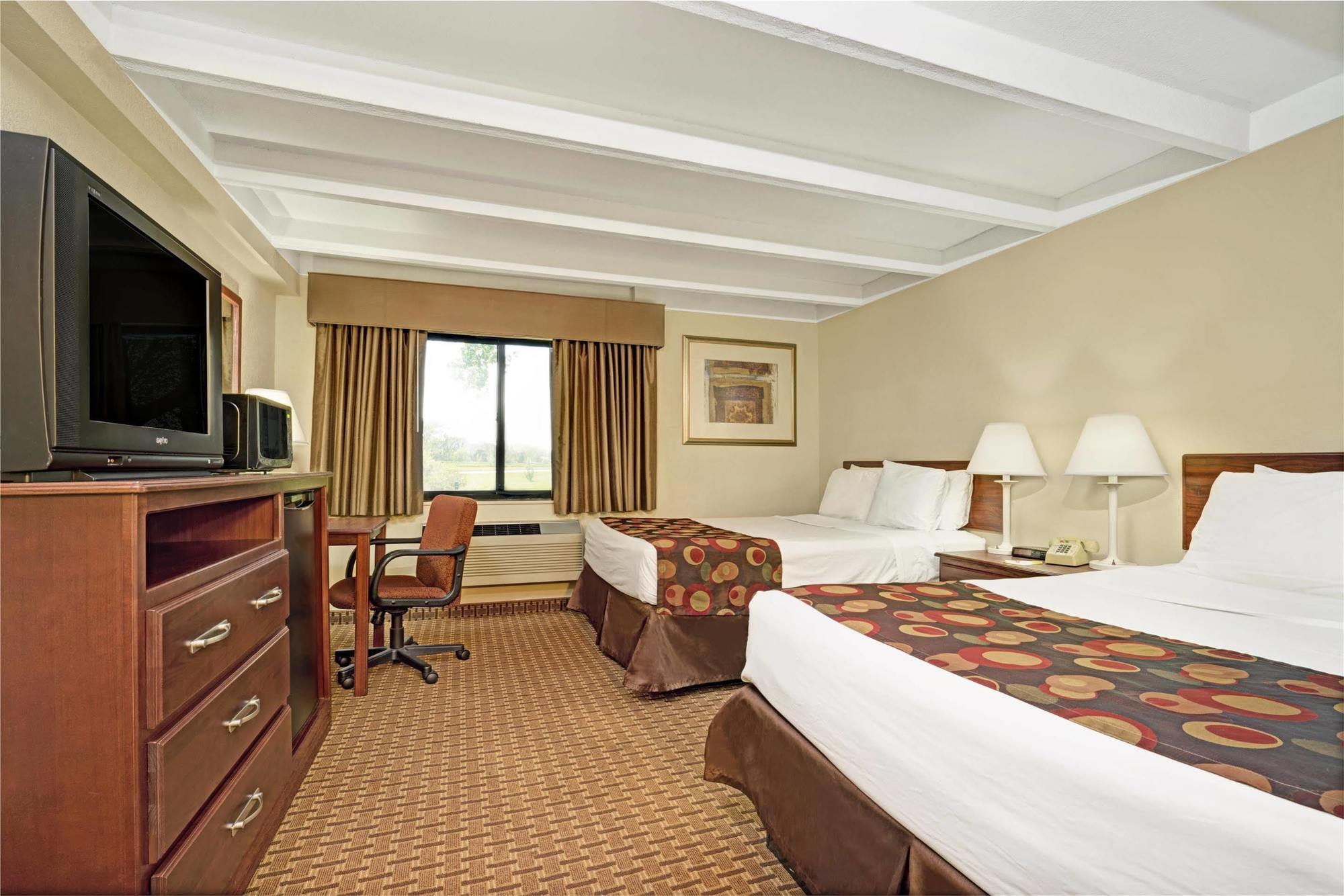 Days Inn By Wyndham Bloomington West Zewnętrze zdjęcie